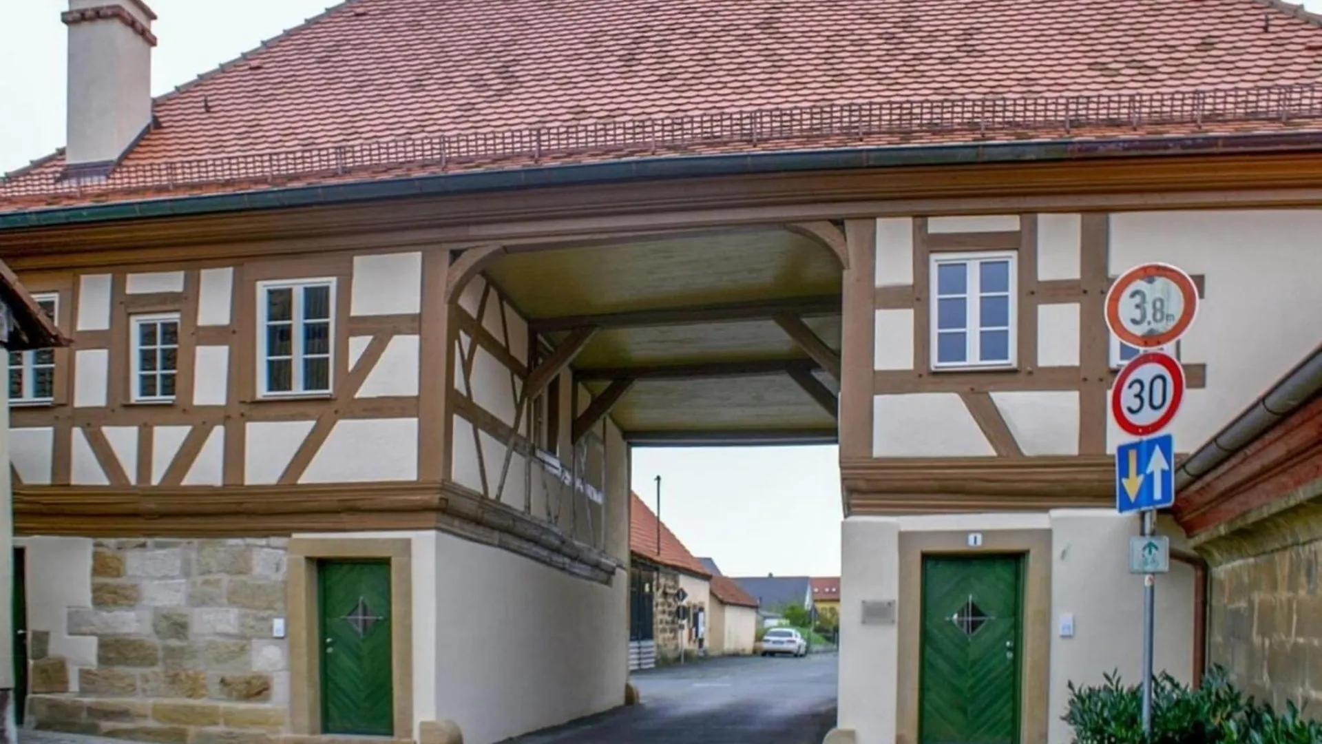 Torhaus Rattelsdorf - Wohnung 1 Sonnenblume